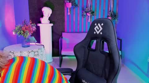 Snapshot of lolaasmus chatting on 18, 1, 2025 I consider myself the god Loki but life just calls me LOL  online show from 18, 1, 2025