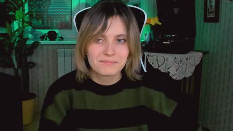 Snapshot of lolaasmus chatting on 24, 1, 2025 I consider myself the god Loki but life just calls me LOL  online show from 24, 1, 2025