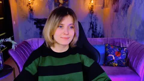 Snapshot of lolaasmus chatting on 29, 1, 2025 I consider myself the god Loki but life just calls me LOL  online show from 29, 1, 2025