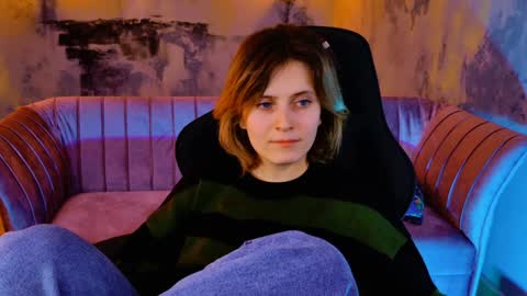 Snapshot of lolaasmus chatting on 29, 1, 2025 I consider myself the god Loki but life just calls me LOL  online show from 29, 1, 2025