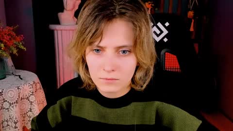 Snapshot of lolaasmus chatting on 30, 1, 2025 I consider myself the god Loki but life just calls me LOL  online show from 30, 1, 2025