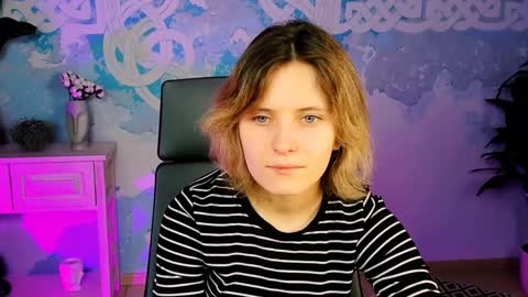 Snapshot of lolaasmus chatting on 31, 1, 2025 I consider myself the god Loki but life just calls me LOL  online show from 31, 1, 2025