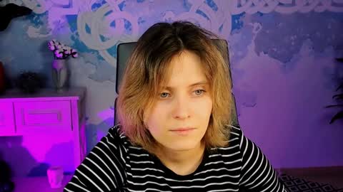 Snapshot of lolaasmus chatting on 31, 1, 2025 I consider myself the god Loki but life just calls me LOL  online show from 31, 1, 2025