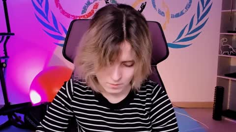 Snapshot of lolaasmus chatting on 1, 2, 2025 I consider myself the god Loki but life just calls me LOL  online show from 1, 2, 2025