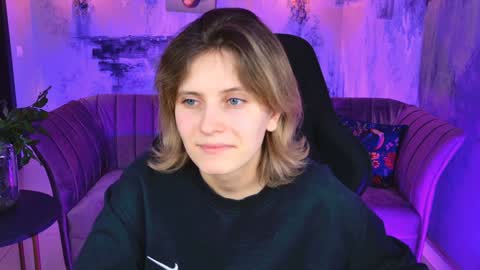 Snapshot of lolaasmus chatting on 5, 2, 2025 I consider myself the god Loki but life just calls me LOL  online show from 5, 2, 2025