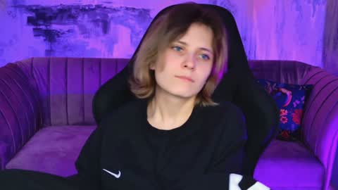 Snapshot of lolaasmus chatting on 5, 2, 2025 I consider myself the god Loki but life just calls me LOL  online show from 5, 2, 2025