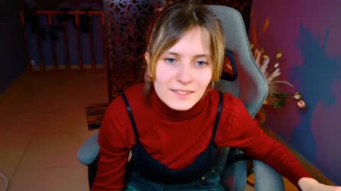 Snapshot of lolaasmus chatting on 6, 2, 2025 I consider myself the god Loki but life just calls me LOL  online show from 6, 2, 2025