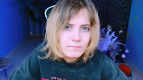 Snapshot of lolaasmus chatting on 18, 2, 2025 I consider myself the god Loki but life just calls me LOL  online show from 18, 2, 2025