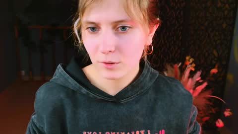 Snapshot of lolaasmus chatting on 18, 2, 2025 I consider myself the god Loki but life just calls me LOL  online show from 18, 2, 2025