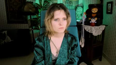 Snapshot of lolaasmus chatting on 19, 2, 2025 I consider myself the god Loki but life just calls me LOL  online show from 19, 2, 2025