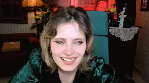 Snapshot of lolaasmus chatting on 26, 2, 2025 I consider myself the god Loki but life just calls me LOL  online show from 26, 2, 2025