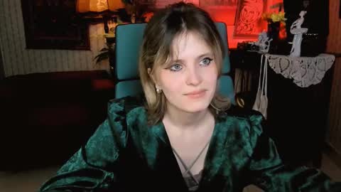 Snapshot of lolaasmus chatting on 26, 2, 2025 I consider myself the god Loki but life just calls me LOL  online show from 26, 2, 2025