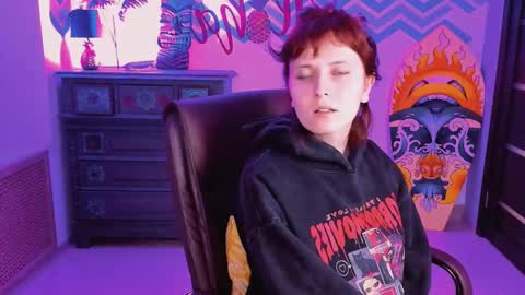 Snapshot of lolaasmus chatting on 5, 3, 2025 I consider myself the god Loki but life just calls me LOL  online show from 5, 3, 2025