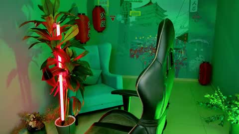 Snapshot of lolaasmus chatting on 11, 3, 2025 I consider myself the god Loki but life just calls me LOL  online show from 11, 3, 2025