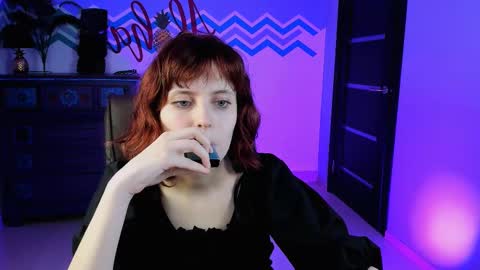 Snapshot of lolaasmus chatting on 11, 3, 2025 I consider myself the god Loki but life just calls me LOL  online show from 11, 3, 2025