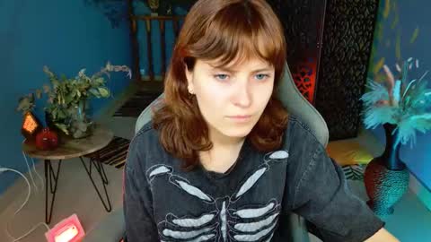 Snapshot of lolaasmus chatting on 15, 10, 2025 I consider myself the god Loki but life just calls me LOL  online show from 15, 10, 2025