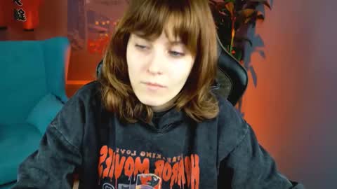 Snapshot of lolaasmus chatting on 16, 10, 2025 I consider myself the god Loki but life just calls me LOL  online show from 16, 10, 2025