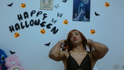 Snapshot of lolabloomx chatting on 27, 10, 2025 lolabloomx online show from 27, 10, 2025