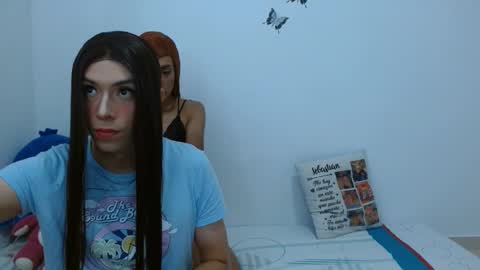 lolabloomx online show from 4, 11, 2025
