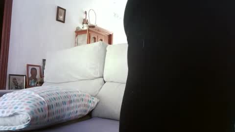 LOLA HUESO y ERIC online show from 9, 4, 2026