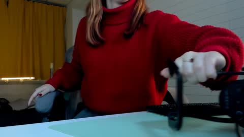 lolalemona online show from 25, 12, 2024