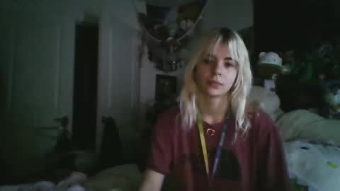 Lola Lixx online show from 9, 12, 2024