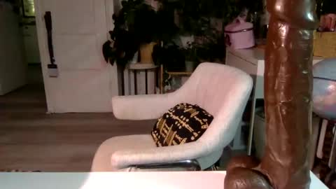 Lola Lustful online show from 2, 2, 2025