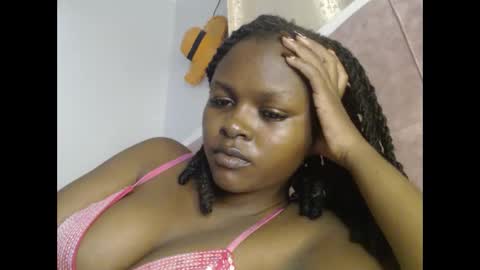 lolamia7 online show from 20, 11, 2025