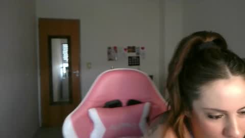 LolaSB online show from 8, 3, 2026