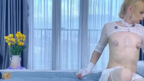 lolaspaists online show from 13, 10, 2025