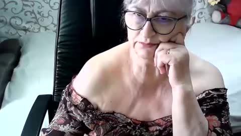 LolkaAlyss online show from 21, 2, 2025