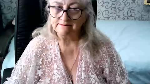 LolkaAlyss online show from 10, 9, 2025