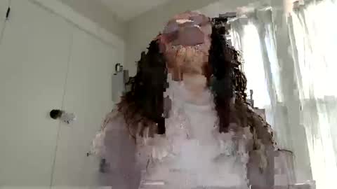 Lolo online show from 27, 10, 2025
