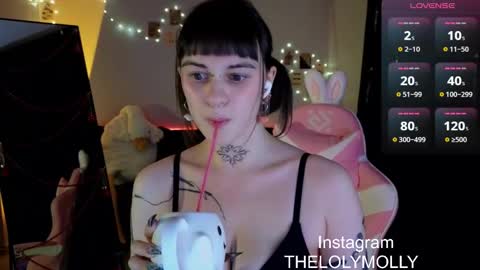 Molli online show from 12, 12, 2024