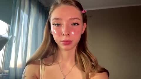 Snapshot of lomakamstra chatting on 9, 3, 2026 Lili online show from 9, 3, 2026