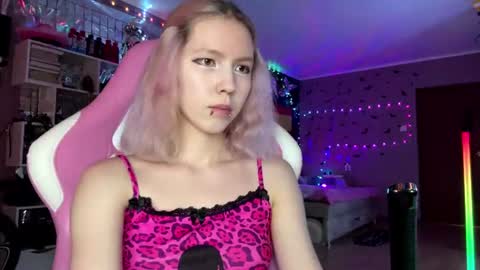 Snapshot of lone1y_bunny chatting on 26, 7, 2026 lone1y_bunny online show from 26, 7, 2026
