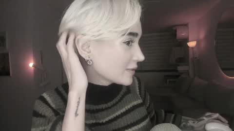 Snapshot of lonelly_lolly98 chatting on 7, 2, 2025 SABRINA online show from 7, 2, 2025