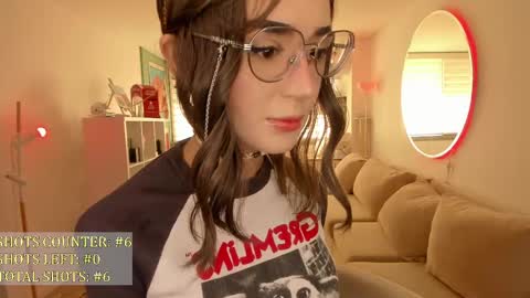 Snapshot of lonelly_lolly98 chatting on 8, 3, 2025 SABRINA online show from 8, 3, 2025