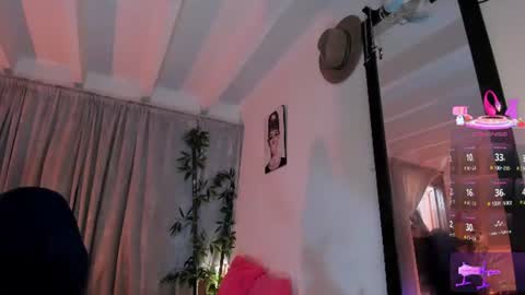 Jennifer  online show from 13, 7, 2026