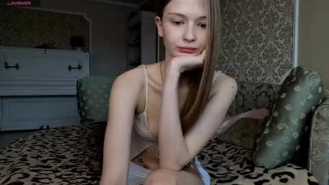 Snapshot of long_000 chatting on 29, 3, 2026 Cindy online show from 29, 3, 2026