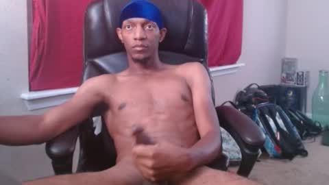 Snapshot of longknoxsteel chatting on 27, 10, 2025 LongKnoxSteel online show from 27, 10, 2025