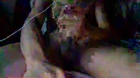 Snapshot of longlove9909 chatting on 28, 12, 2024 longlove9909 online show from 28, 12, 2024