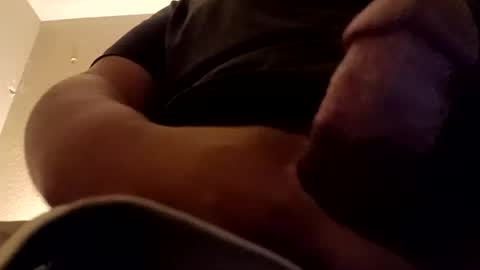 Snapshot of longone2600 chatting on 12, 1, 2025 longone2600 online show from 12, 1, 2025