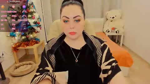 Snapshot of lonifire_7 chatting on 17, 12, 2025 Nina online show from 17, 12, 2025