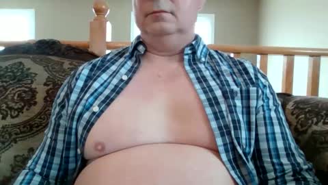 Snapshot of look823 chatting on 15, 4, 2026 look823 online show from 15, 4, 2026