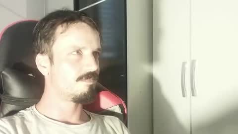 Snapshot of lookaz4010 chatting on 27, 1, 2025 Lucas online show from 27, 1, 2025