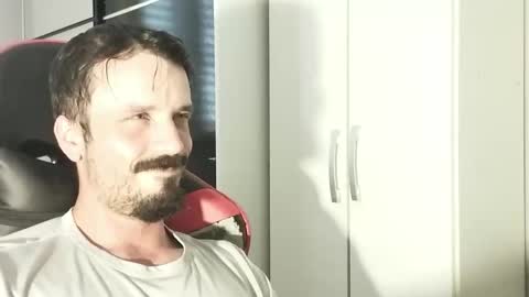 Snapshot of lookaz4010 chatting on 5, 2, 2025 Lucas online show from 5, 2, 2025