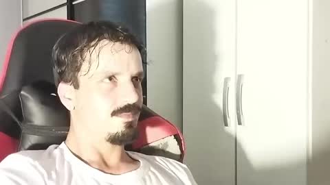 Snapshot of lookaz4010 chatting on 21, 2, 2025 Lucas online show from 21, 2, 2025