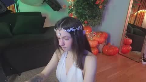 Luna online show from 31, 10, 2025