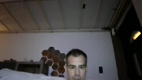 loonelyy online show from 22, 5, 2026